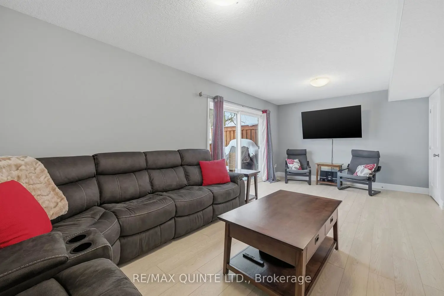 Additional image 10 of 54 Cortland Crescent