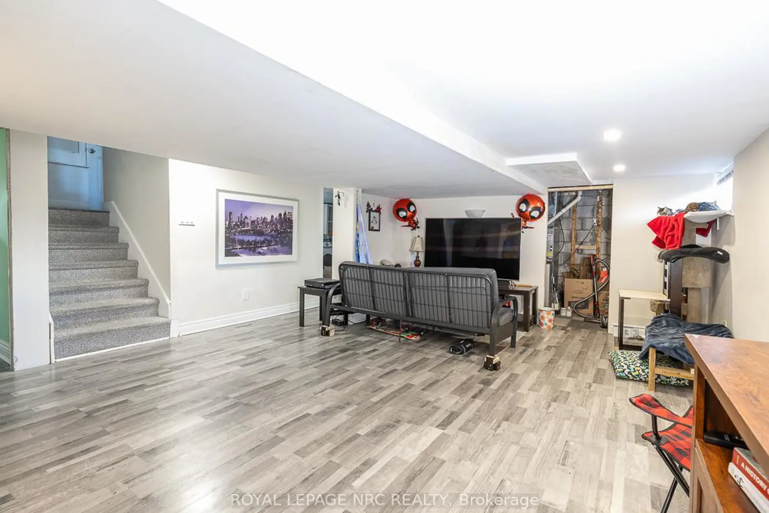 Additional image 9 of 14 Oakwood Avenue