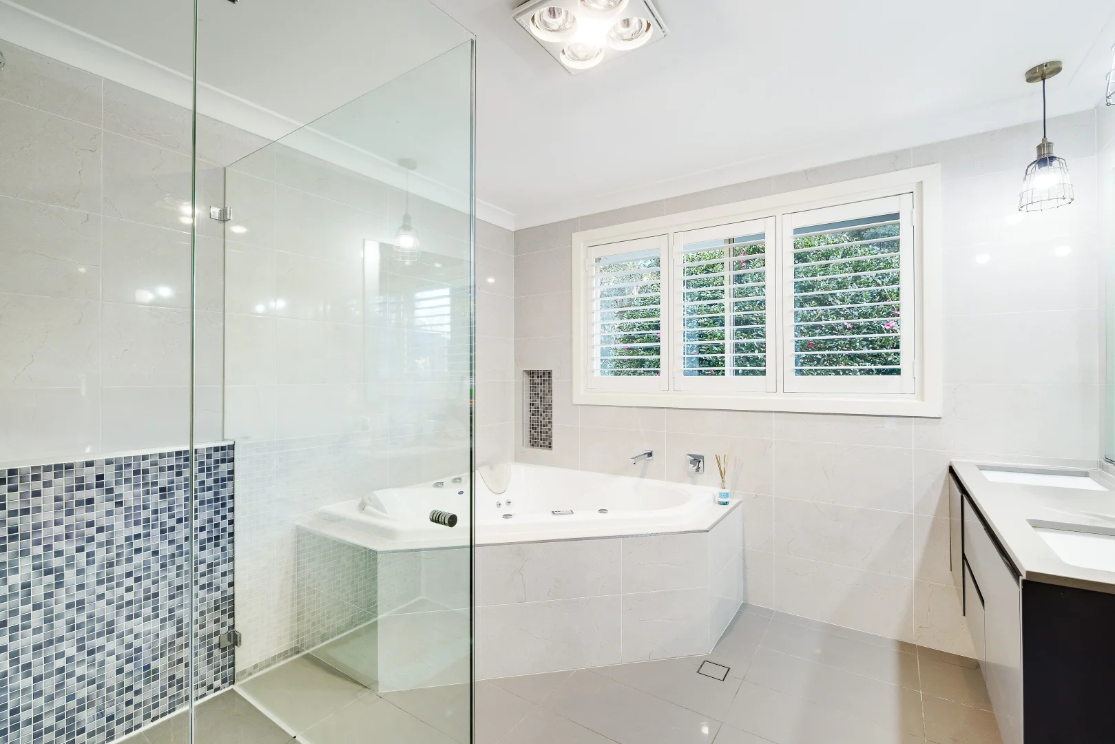 Additional image 10 of 406 The Entrance Road, Erina Heights NSW 2260