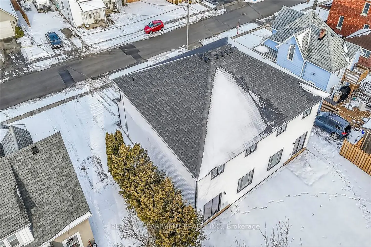 Additional image 19 of 45 A Howard Street