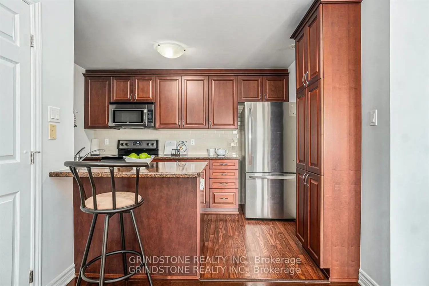 Additional image 10 of 137 Harthill Way L