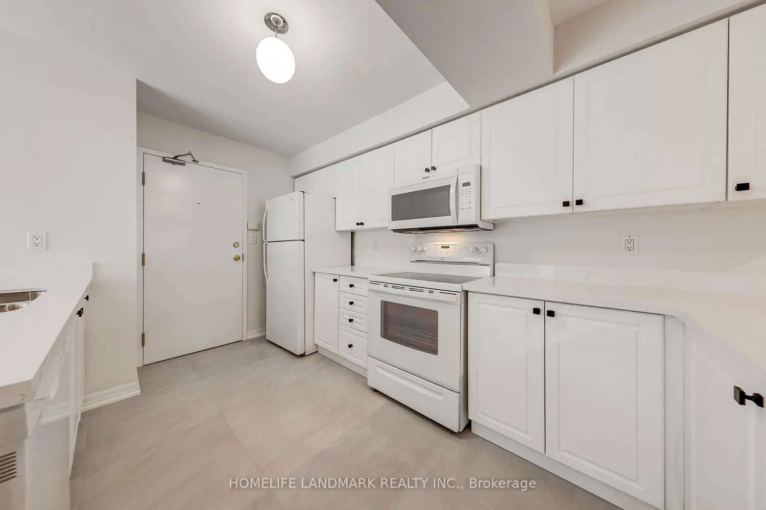 Additional image 7 of 118 Finch Avenue 19