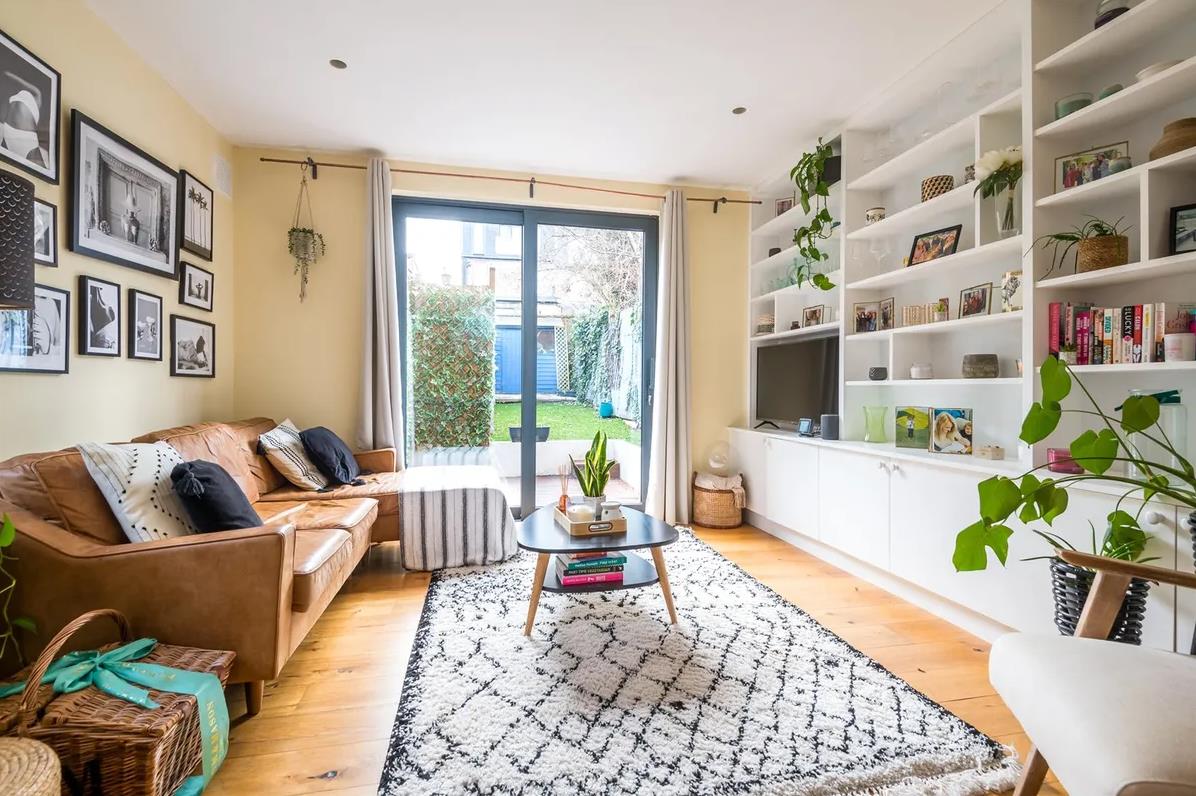 2 Bed Maisonette, Oakbank Grove, SE24, N1 7GU