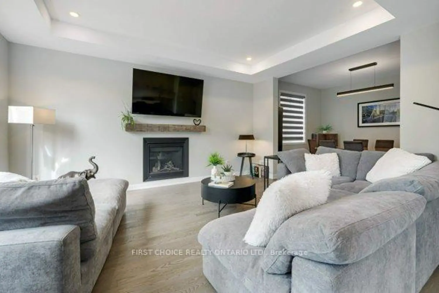 605 Ribbon Street photo 4