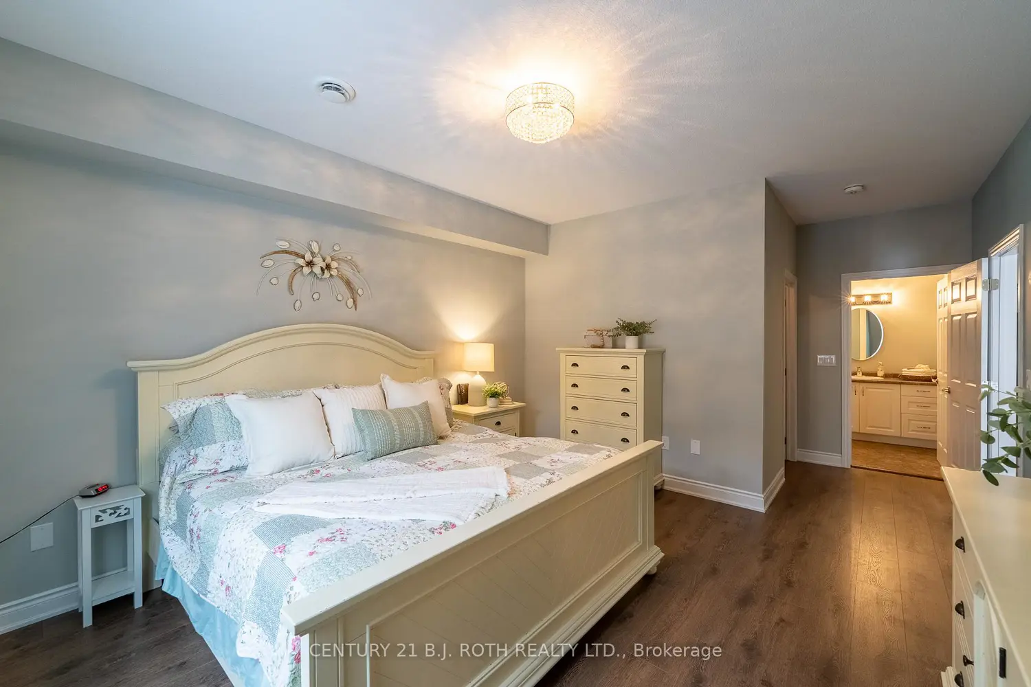 Additional image 6 of 251 Lucy Lane