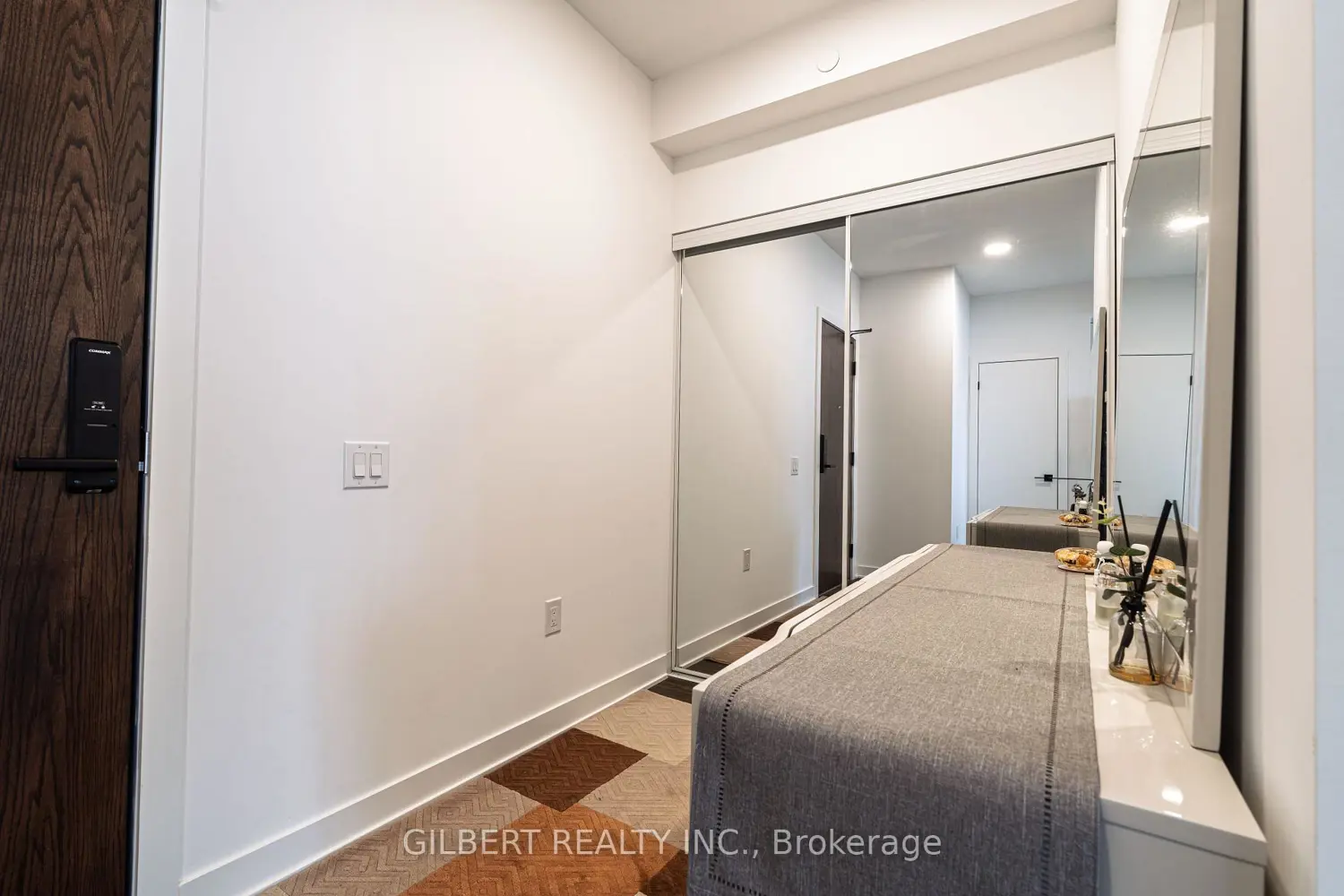 Additional image 15 of 2782 Barton Street