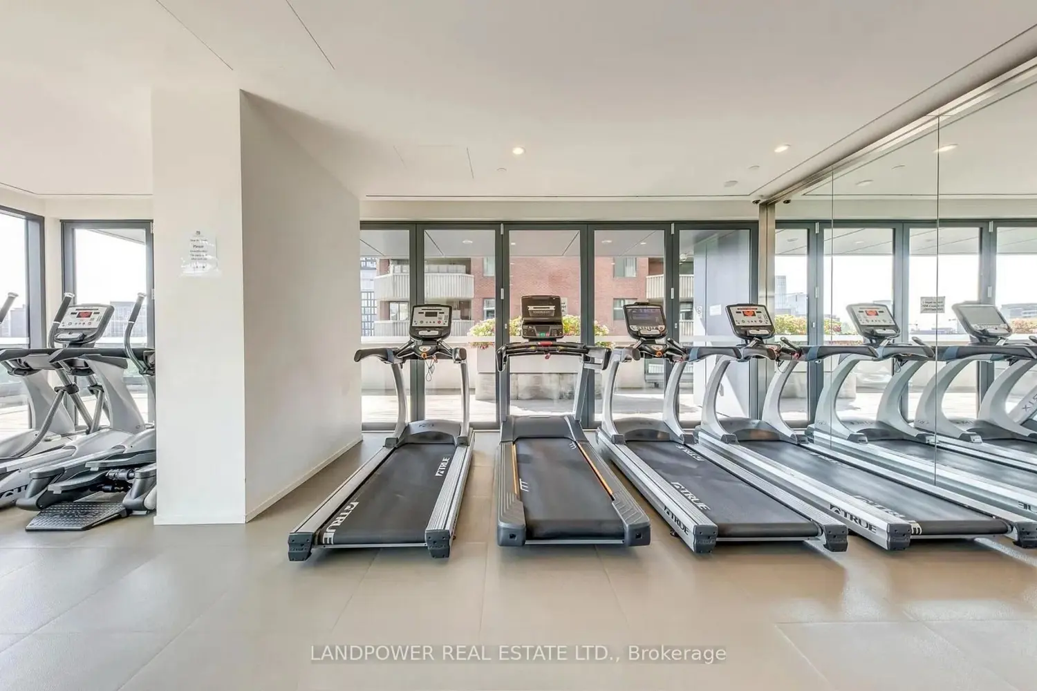 Additional image 18 of 159 Dundas Street 1107