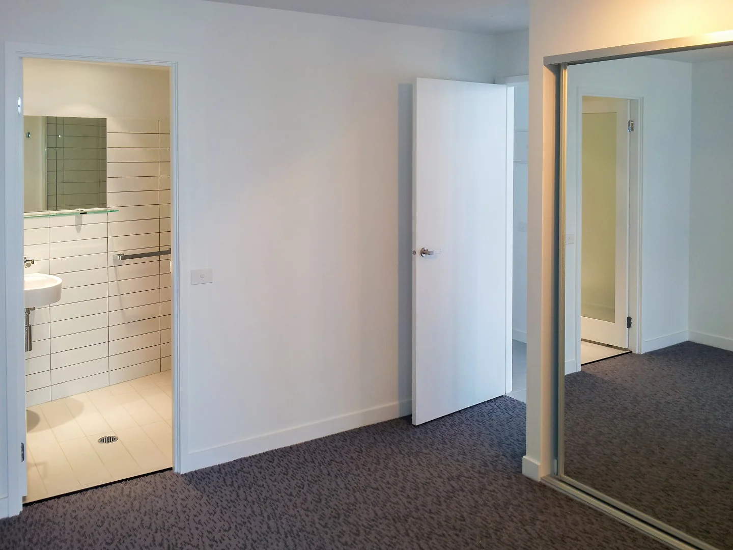 Additional image 4 of 412/673 La Trobe Street, Docklands VIC 3008