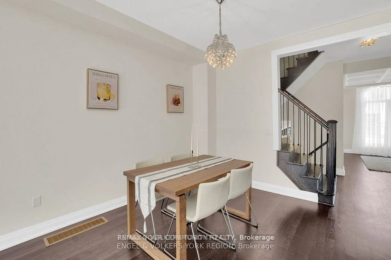 Additional image 10 of 29 Nardini Lane