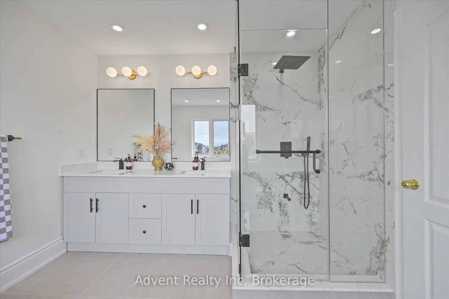 Additional image 11 of 5 Angus Glen Boulevard