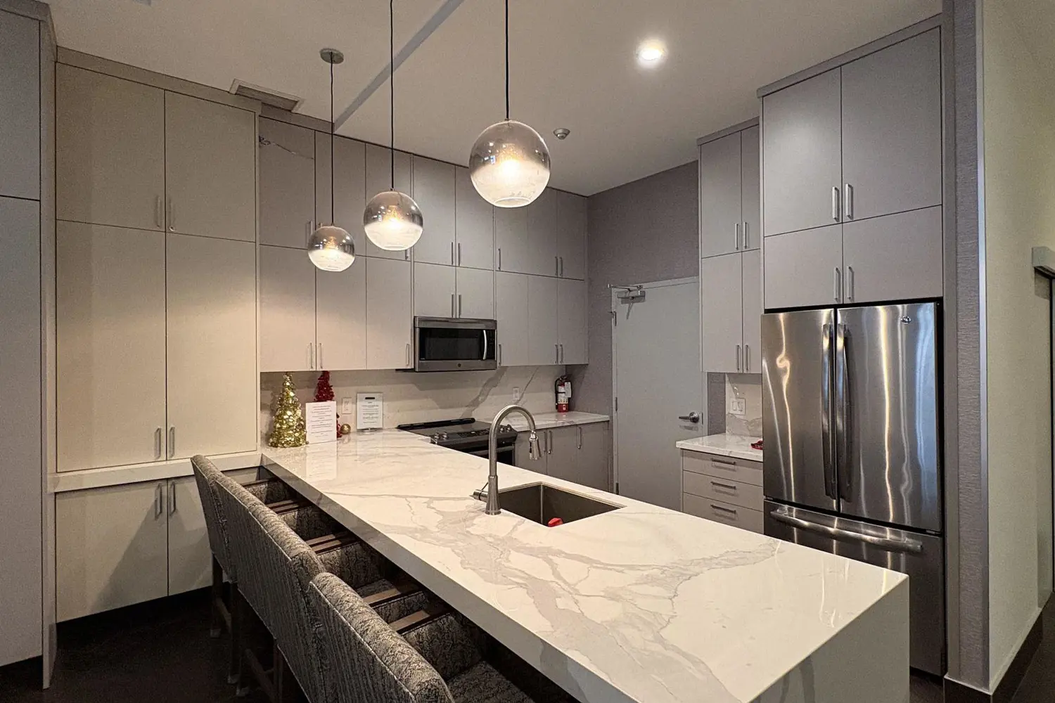 Additional image 13 of 18 Kenaston Gardens 712