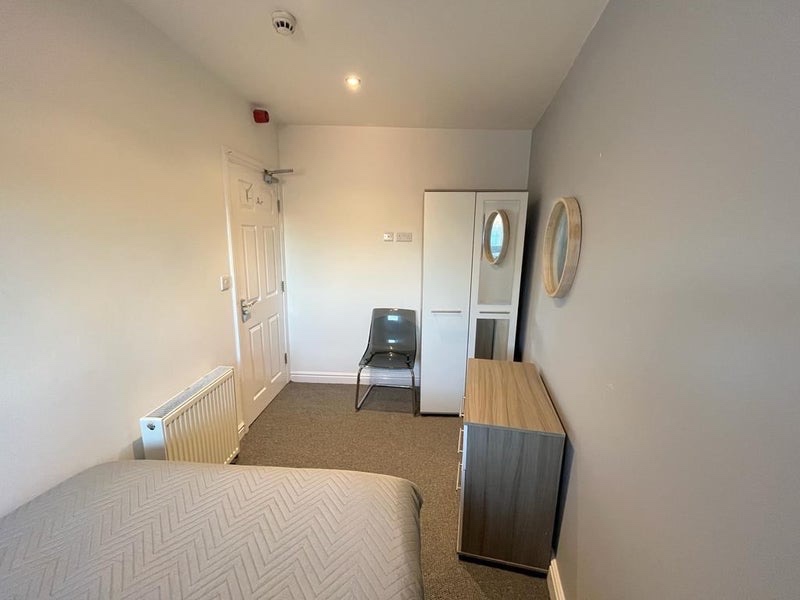 Additional image 8 of Room in a Shared House, London, NW1, N1 7GU