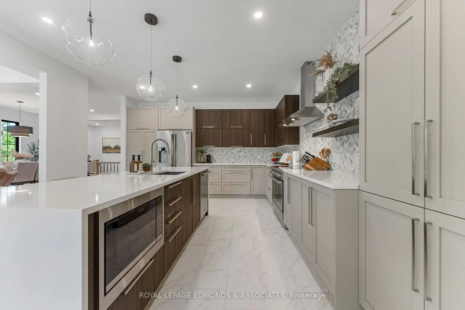 Additional image 6 of 578 Melton Street