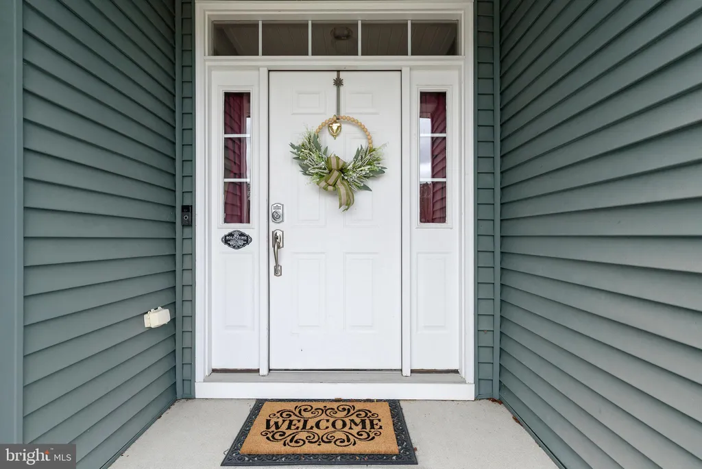 24594 Hollytree Circle, Georgetown, DE 19947