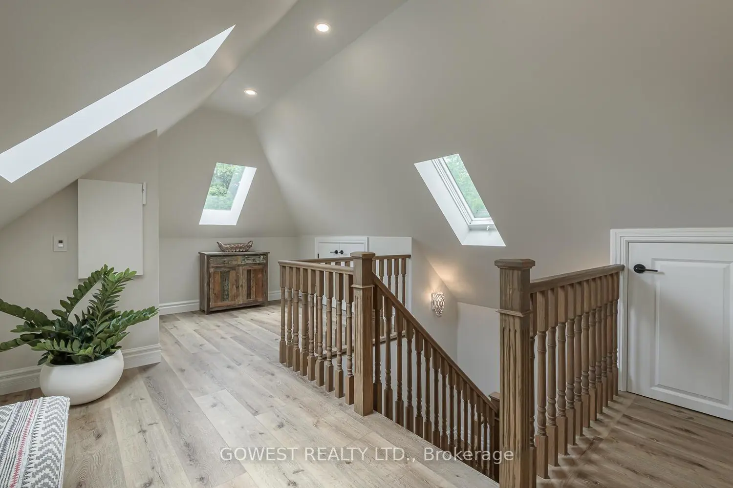 Additional image 13 of 376 Chartwell Road