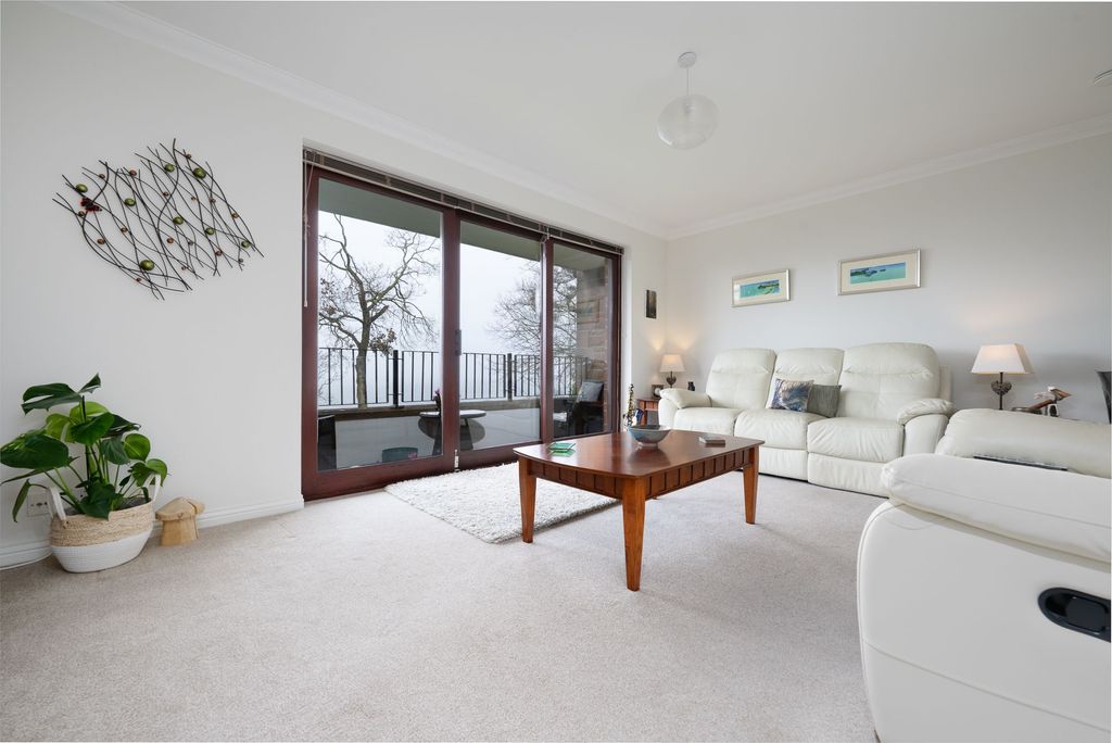 2 bed flat for saleHighfield Court, Skelmorlie PA17
