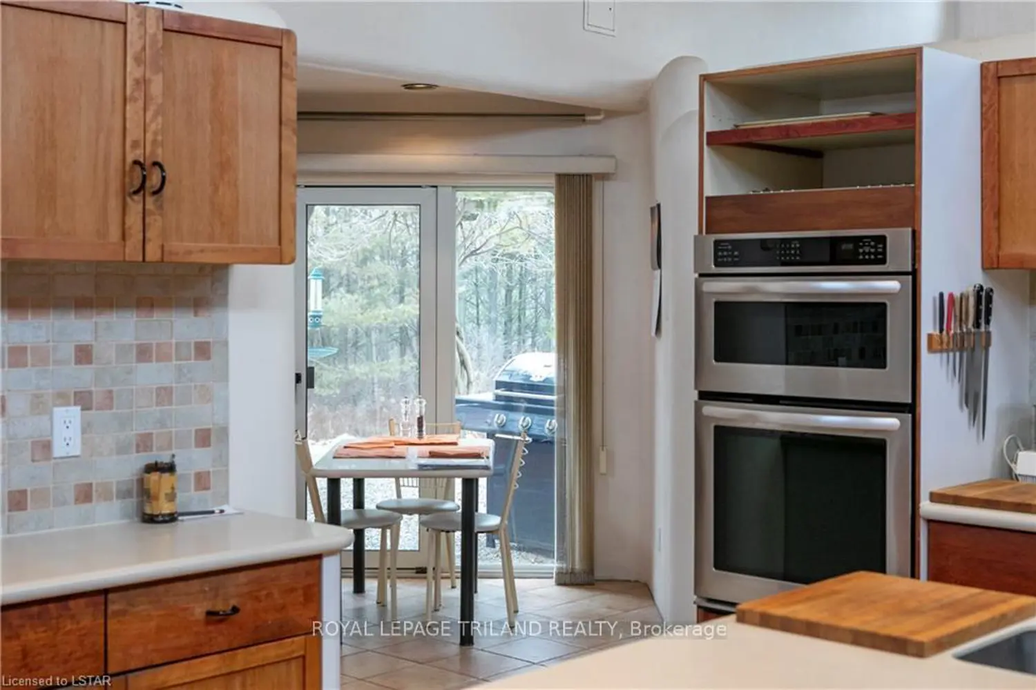 Additional image 10 of 15668 Furnival Road