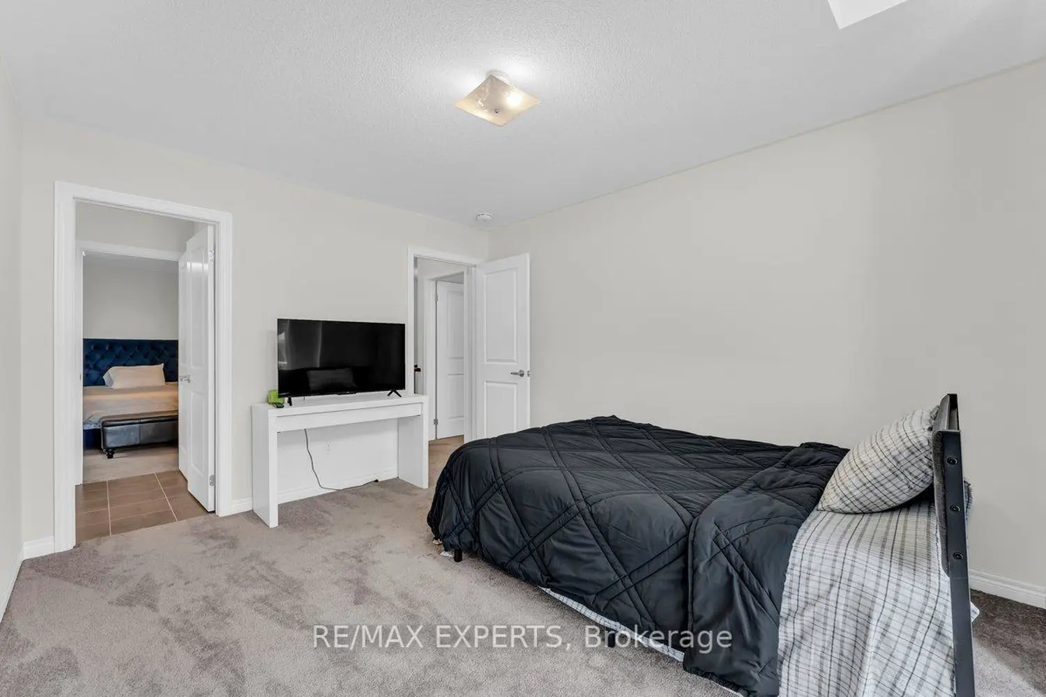 Additional image 13 of 1438 Davis Loop