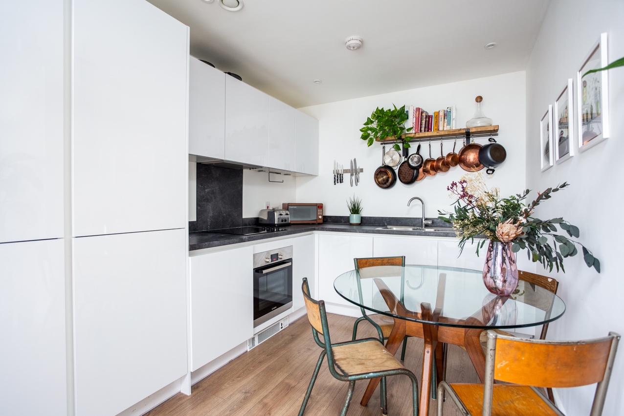 Additional image 3 of 1 Bed Flat, Barrington Road, SW9, N1 7GU