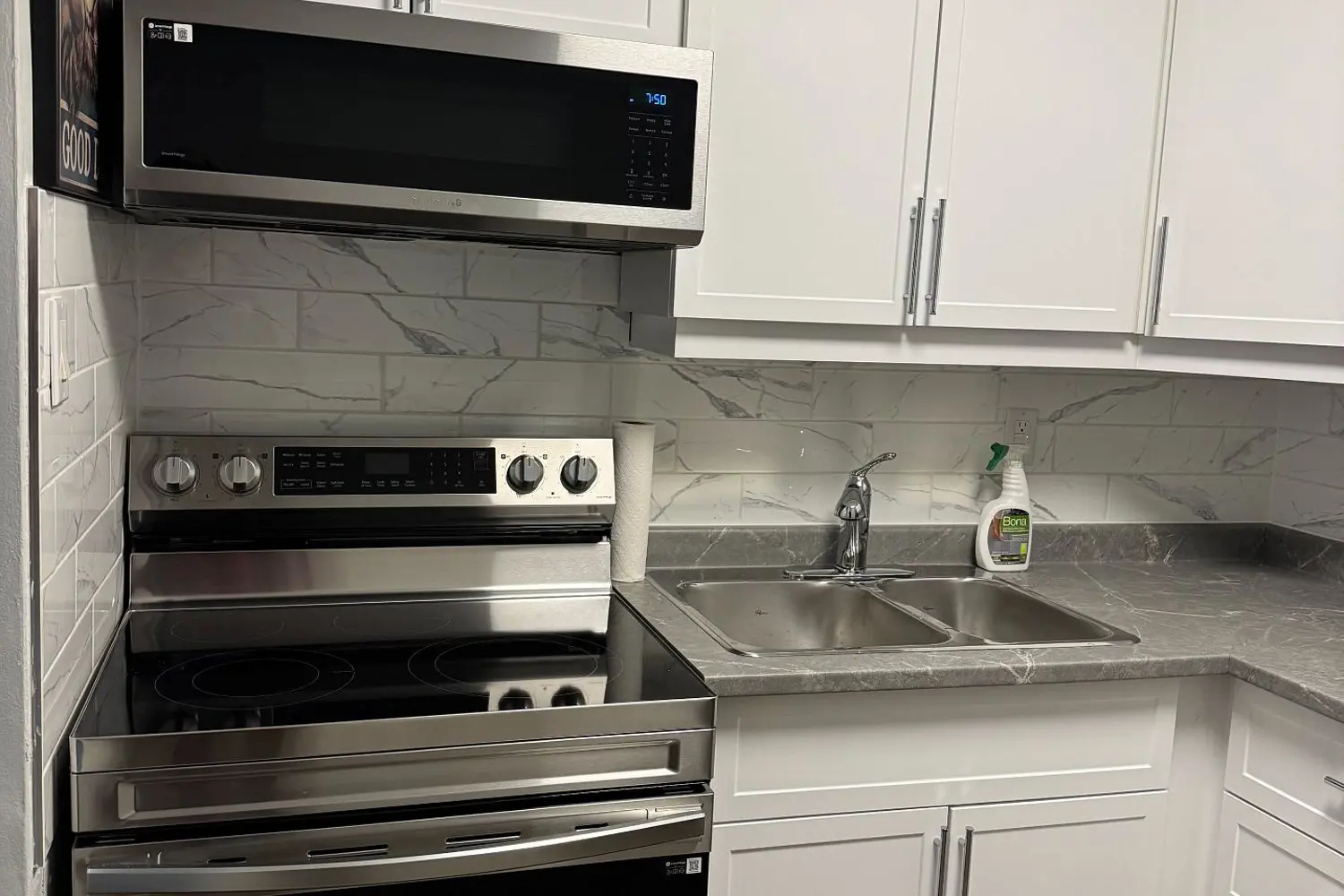 Additional image 3 of 583 Mornington Avenue 611