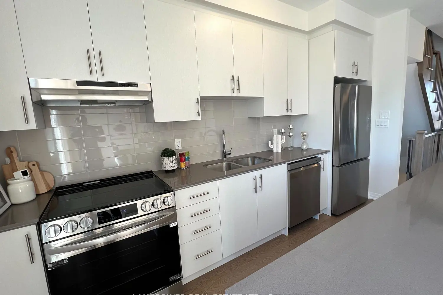 Additional image 13 of 1655 Bur Oak Avenue