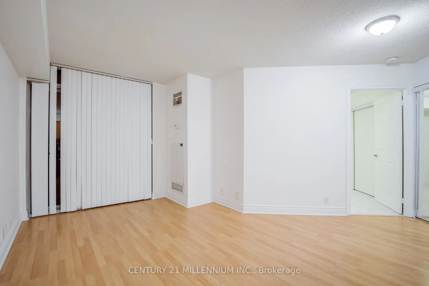 Additional image 14 of 80 Harrison Garden Boulevard 1215