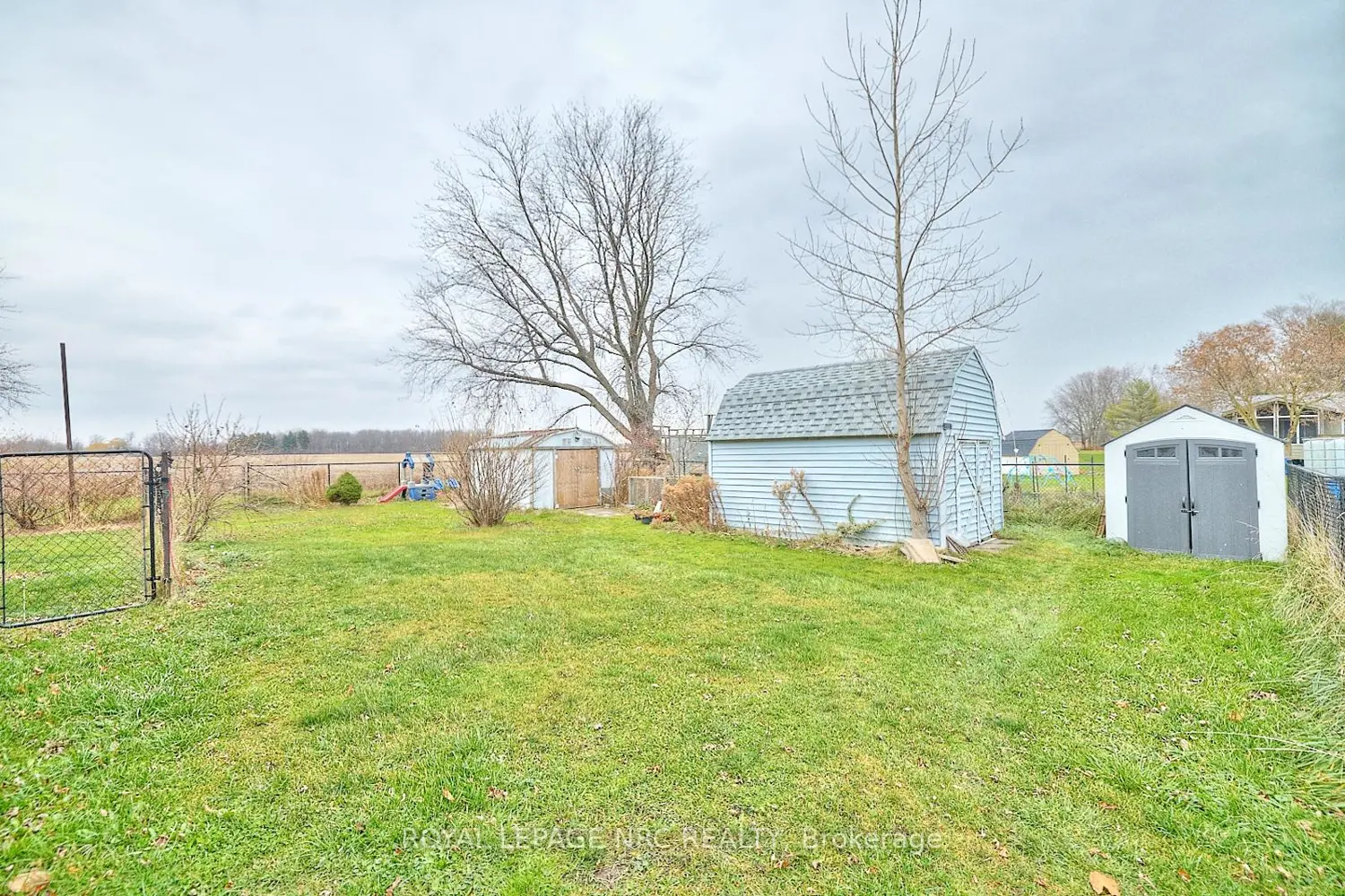 Additional image 16 of 48 Derner Line