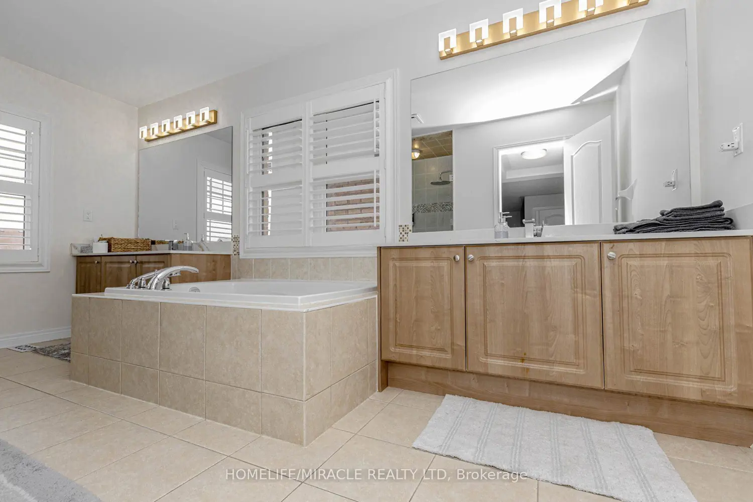 Additional image 3 of 452 Nairn Circle
