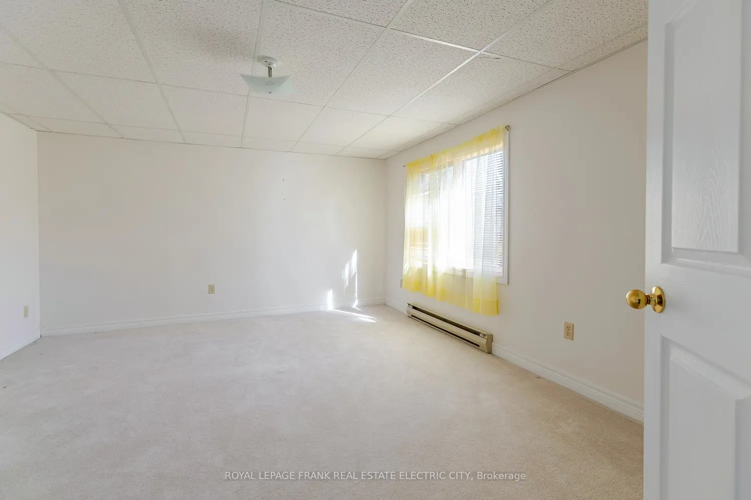 Additional image 17 of 36 Champlain Crescent 30