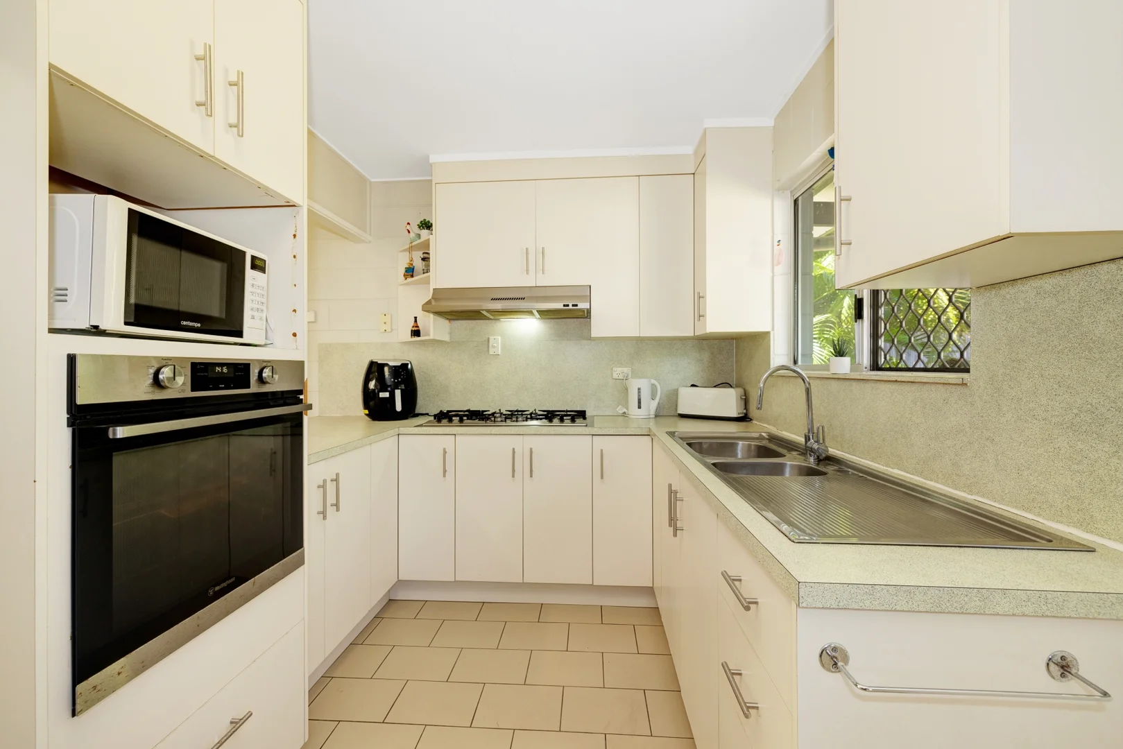 Additional image 4 of 17 Boulder Court, Nelly Bay QLD 4819