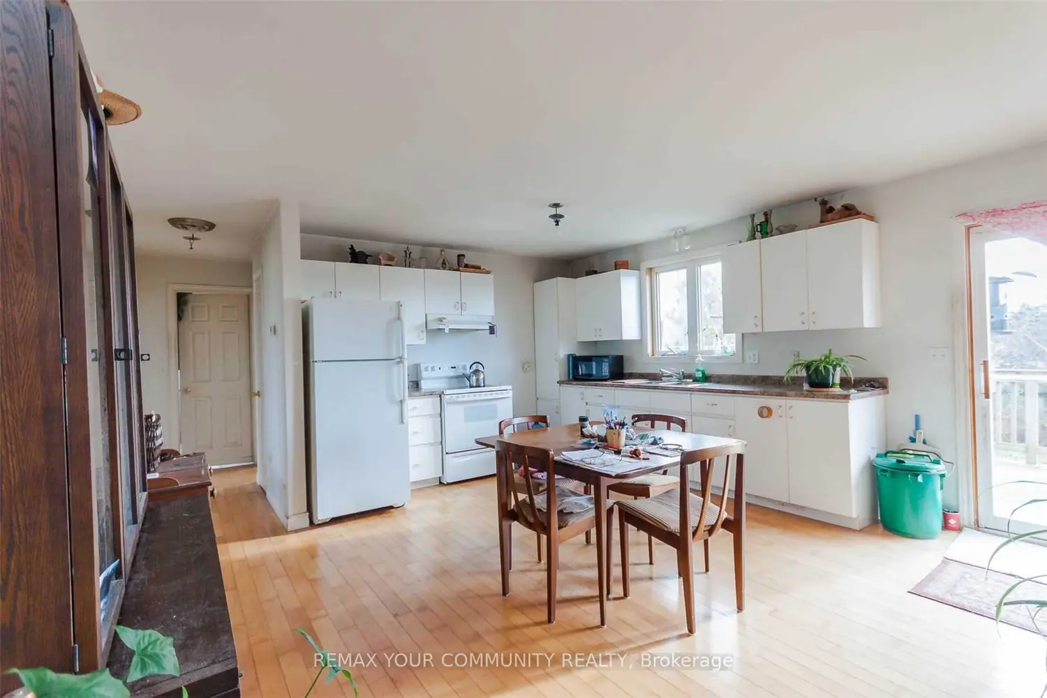 Additional image 17 of 1953 Highway 2 Road