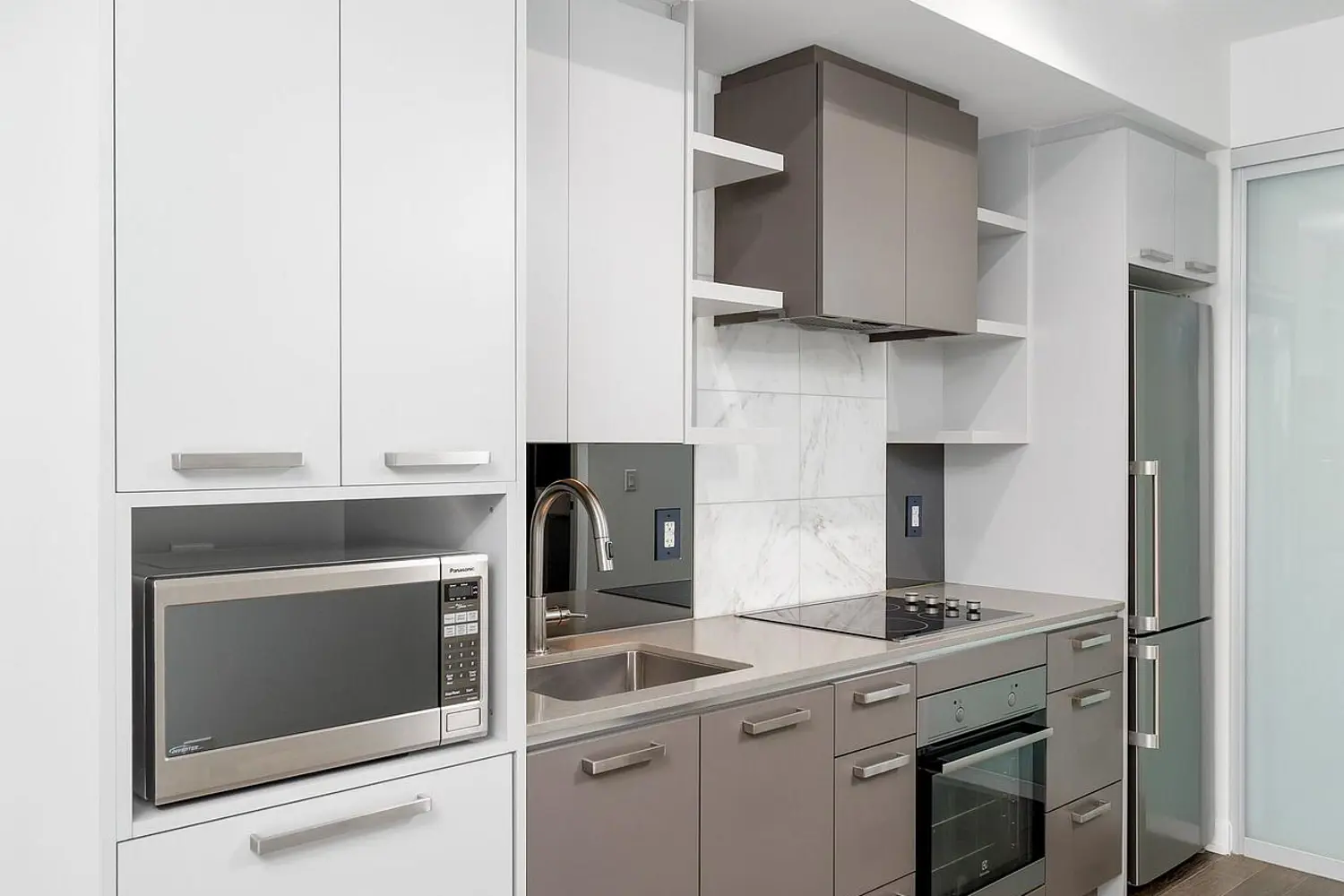 Additional image 2 of 1830 Bloor Street 716