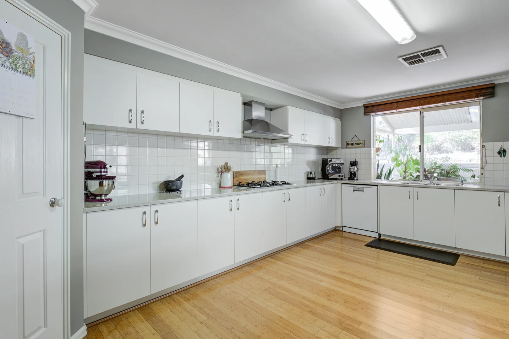 Additional image 14 of 220 Viveash Road, Swan View WA 6056