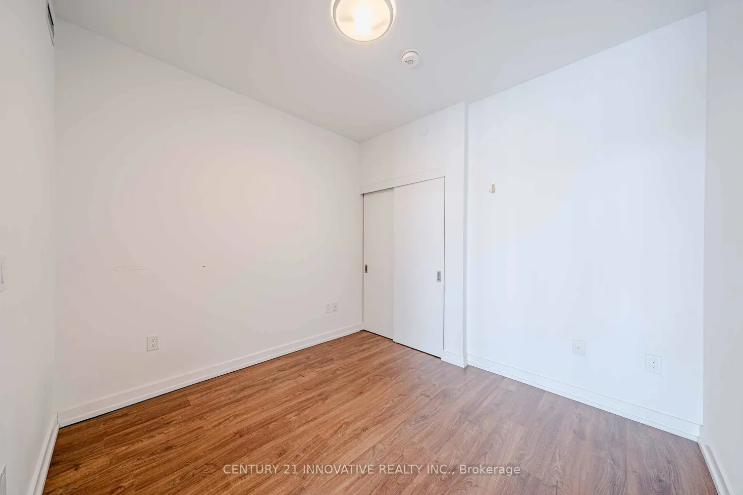 Additional image 7 of 15 Wellington Street 1005