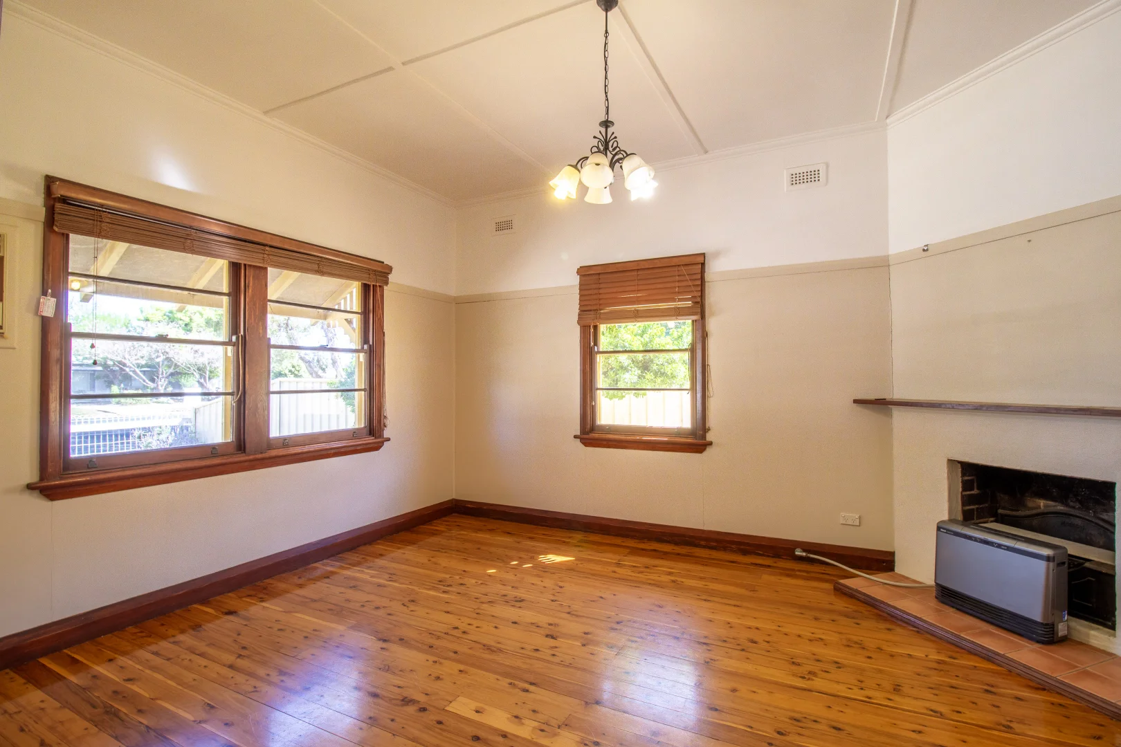 Additional image 3 of 12 Oxford Street, Forbes NSW 2871