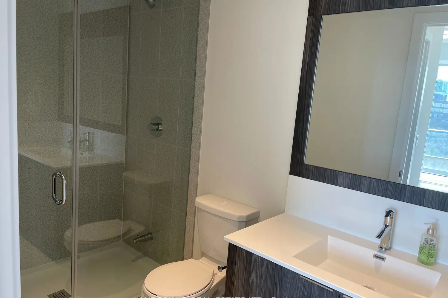 Additional image 7 of 25 Adra Grado Way 832