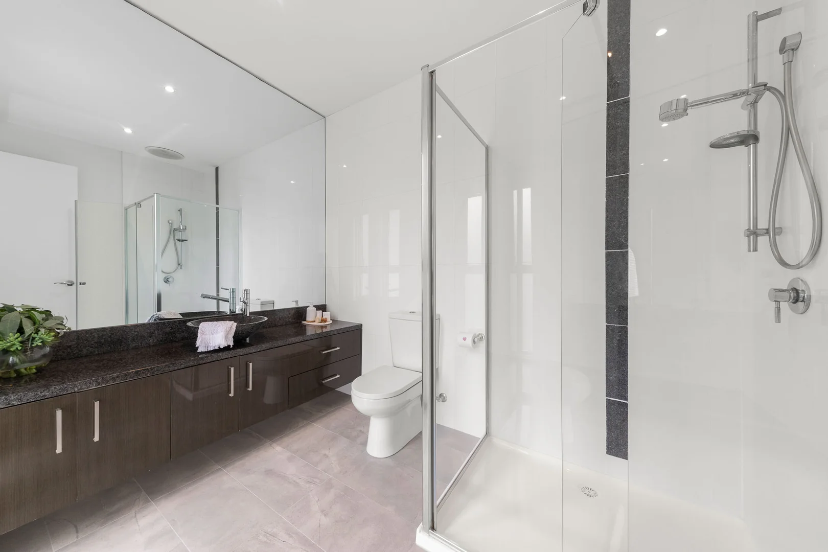 Additional image 9 of 2/10 Naples Street, Mornington VIC 3931