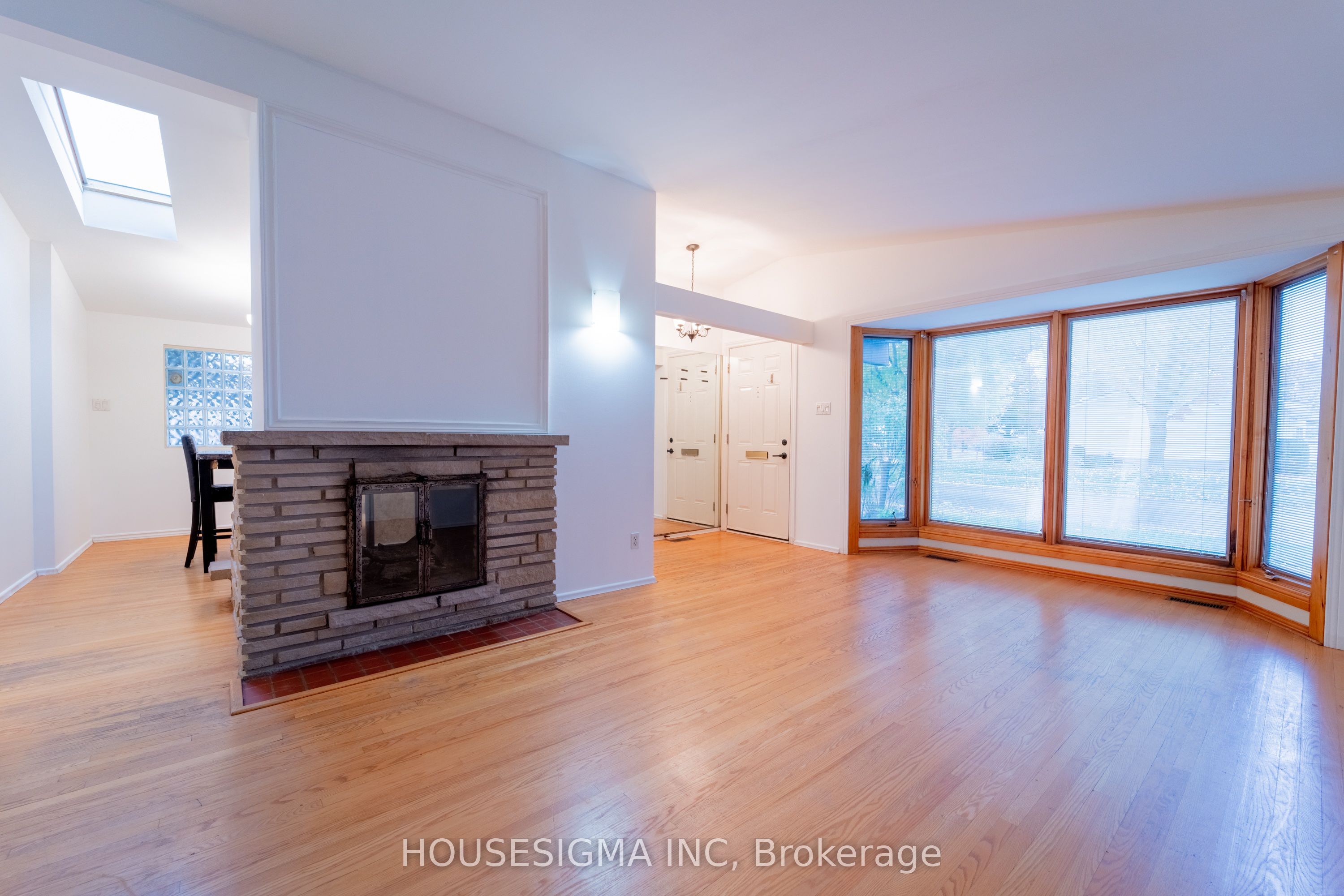 Additional image 4 of 2335 Harding Road, Ottawa, ON, K1G 3B7