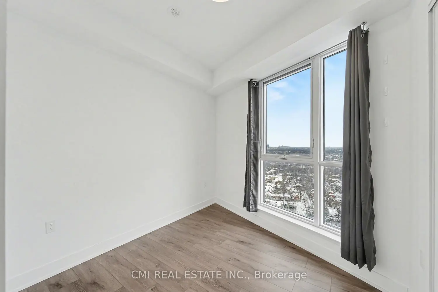 Additional image 8 of 585 Bloor Street 3317