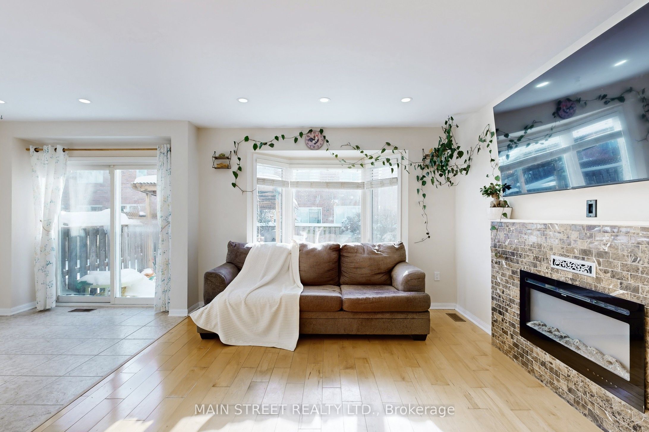 Additional image 4 of 20 Dougherty Crescent, Whitchurch-stouffville, ON, L4A 0A6