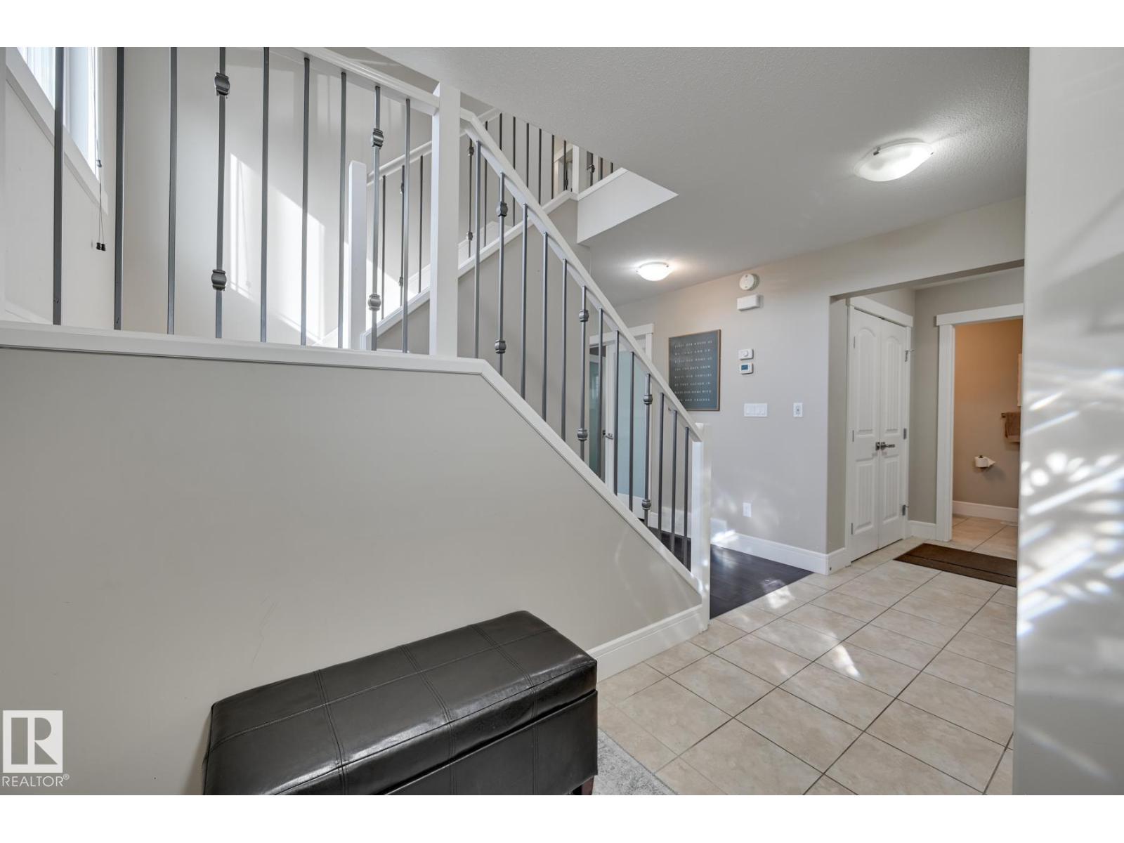 Additional image 5 of 1564 36 Avenue NW, Edmonton, AB, T5P0L9