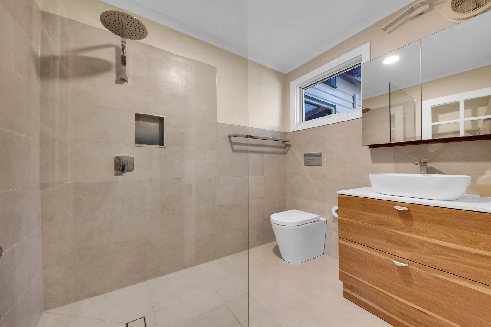 Additional image 8 of 44 Centenary Avenue, Wandiligong VIC 3744