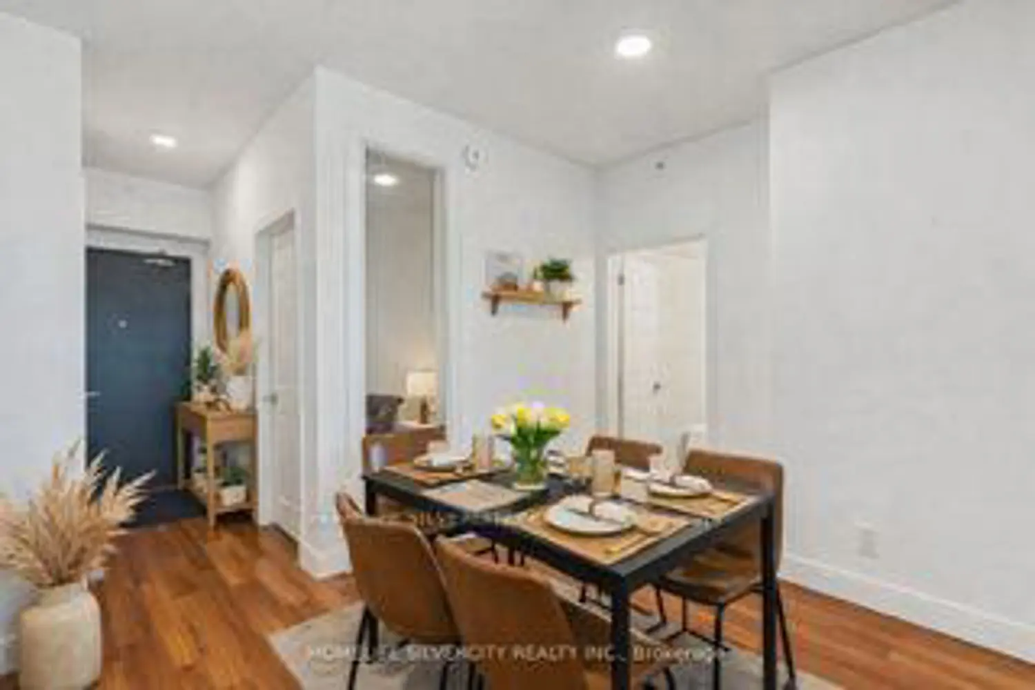 Additional image 3 of 1 Wellington Street 615