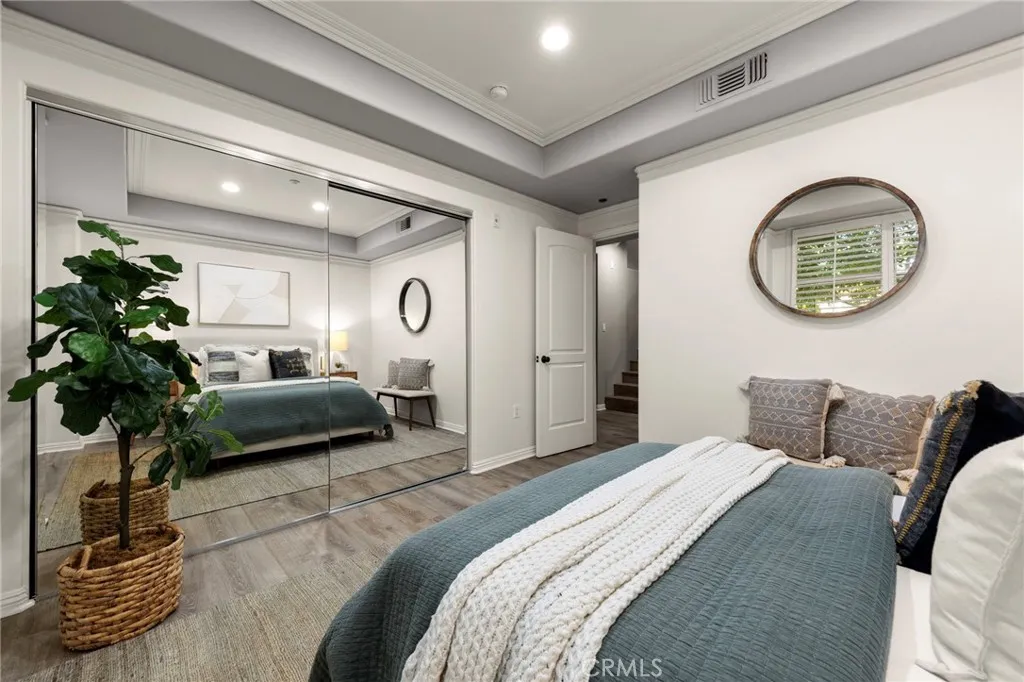 Additional image 83 of 401 Bernard Street Unit 211, Costa Mesa, CA 92627