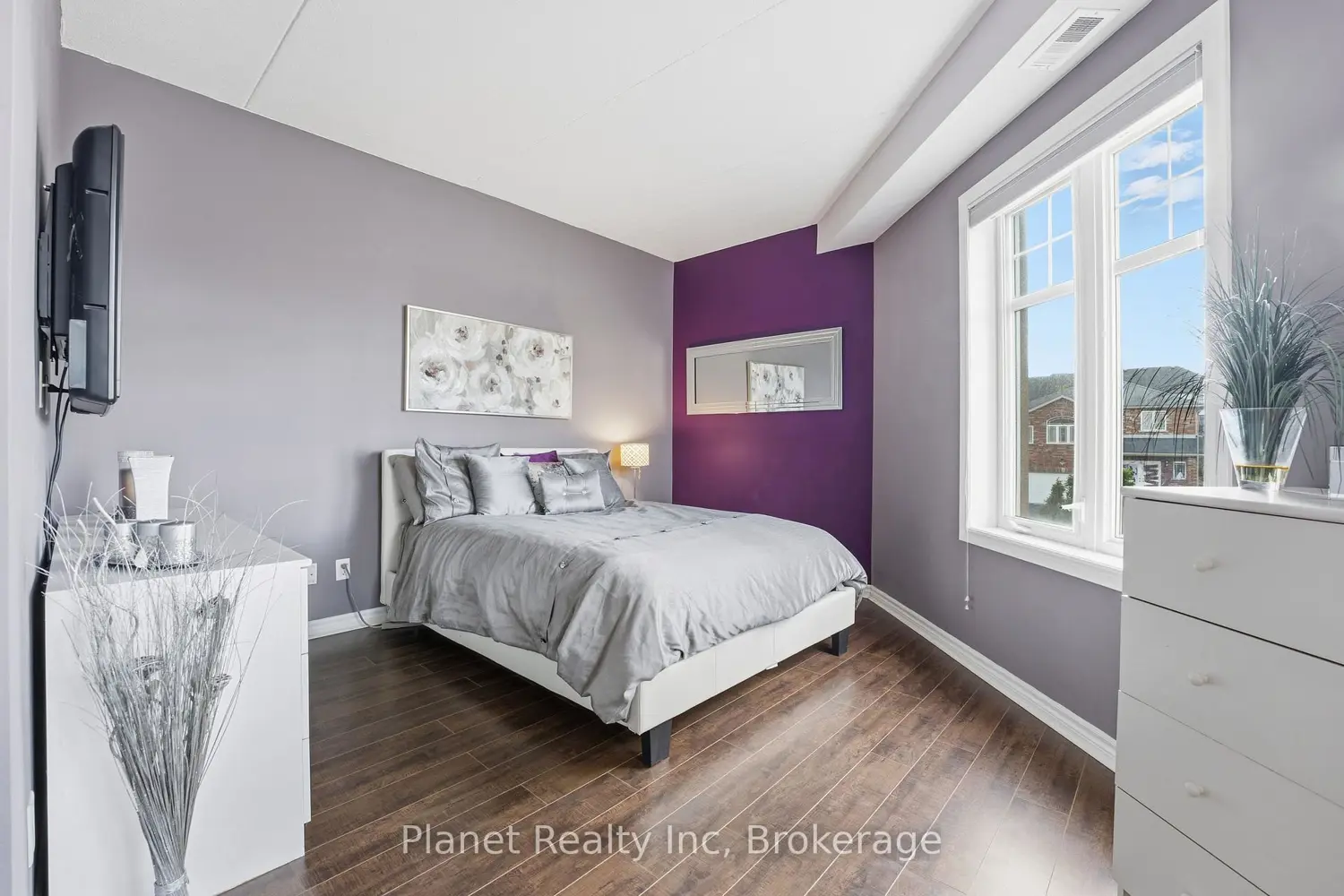 Additional image 8 of 2 Colonial Drive 204