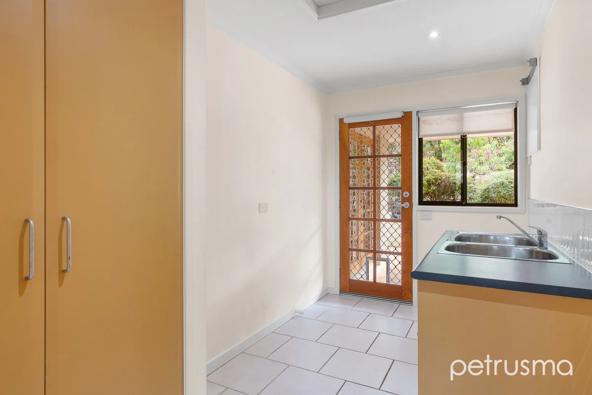 Additional image 16 of 3 Selby Place, Lindisfarne TAS 7015