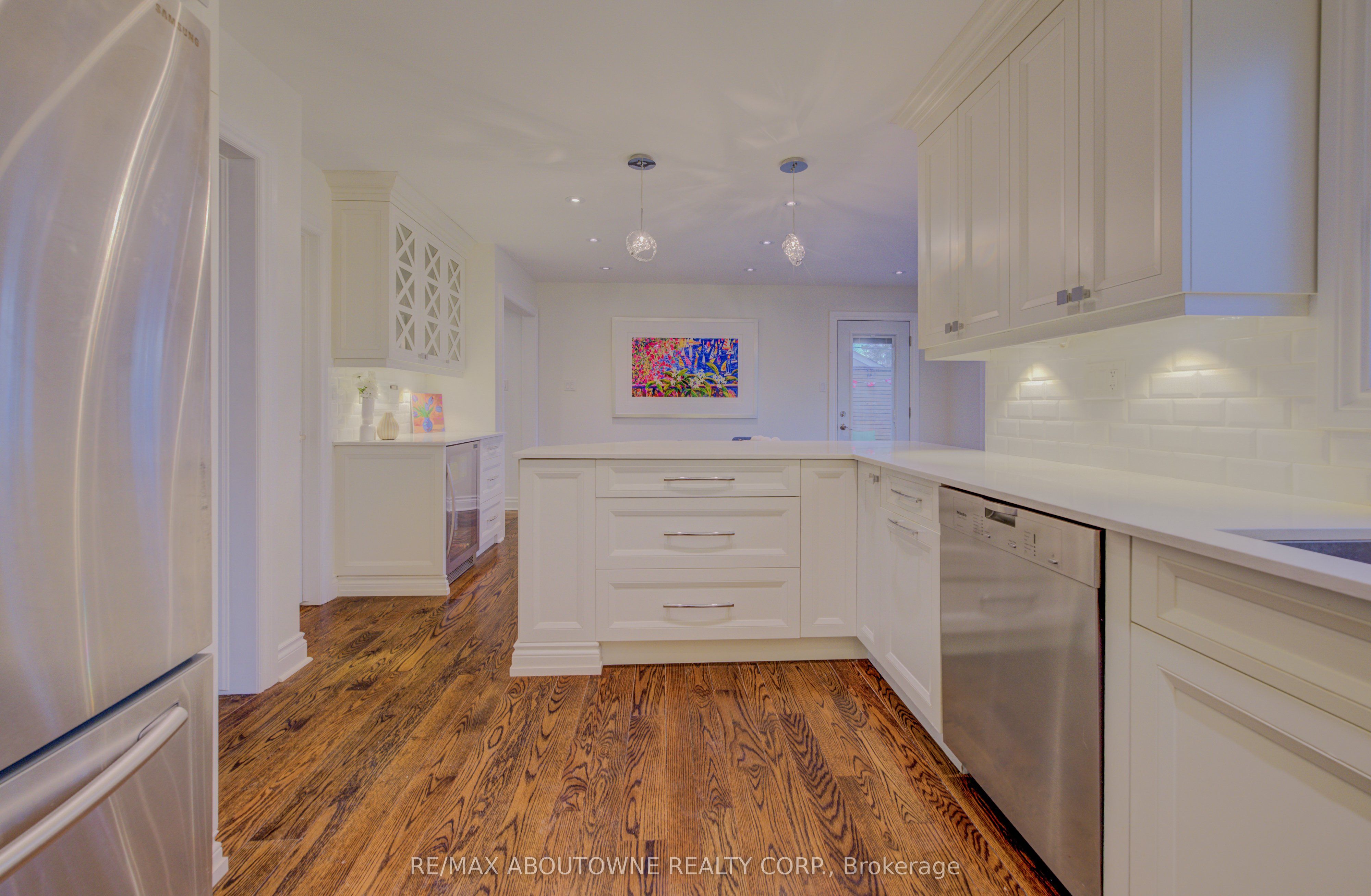 Additional image 5 of 20 Martin Grove Road, Toronto, ON, M9B 4J9