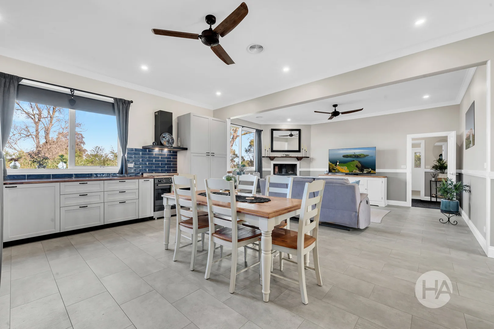 Additional image 4 of 245 Parish Road, Iona VIC 3815