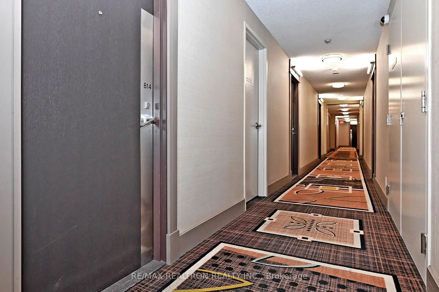 Additional image 12 of 1 De Boers Drive 814