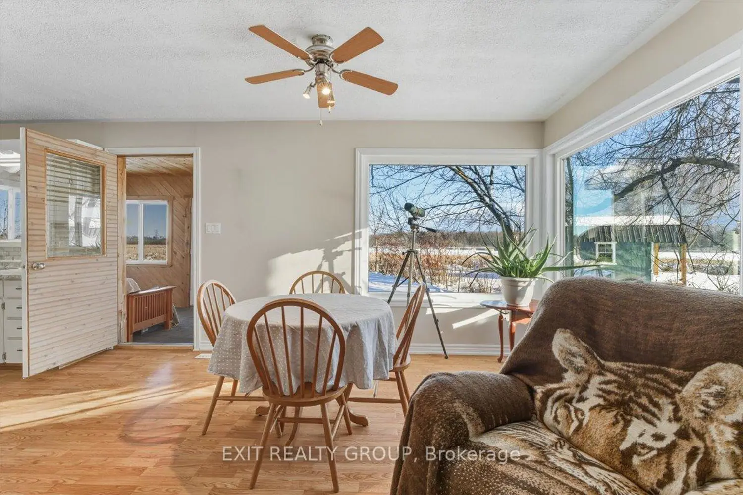 Additional image 5 of 33 Willow Point Road